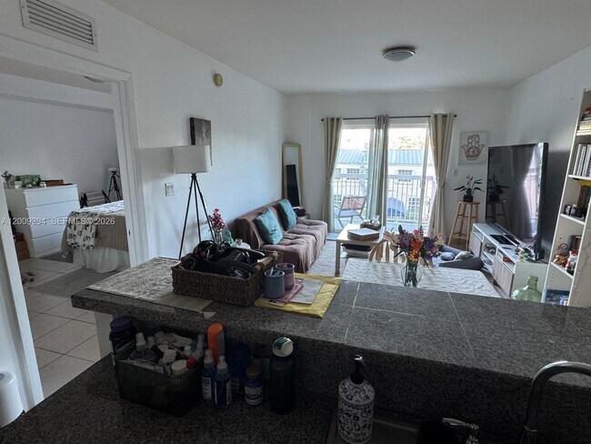 Foto del edificio - 2740 SW 28th Terrace