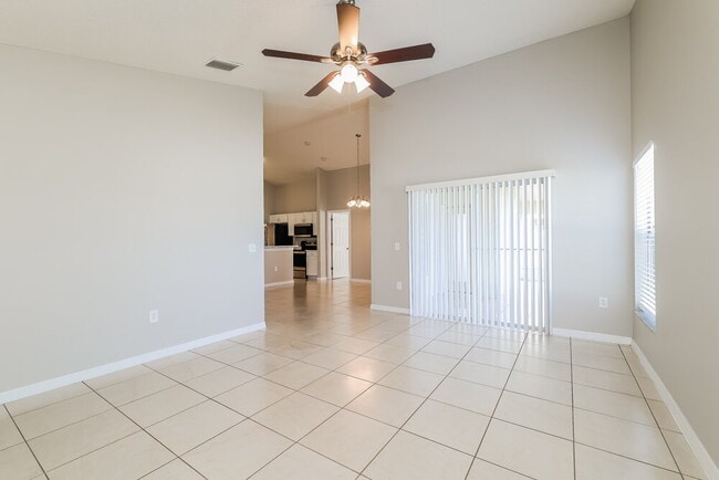 Building Photo - 431 Peppermill Cir