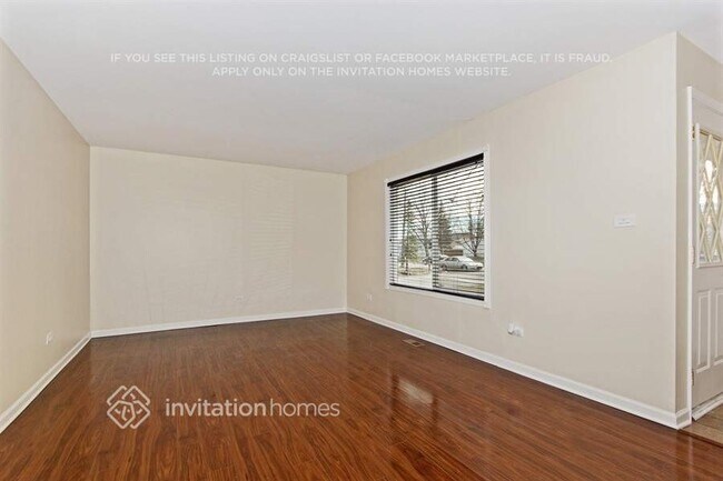 Foto del edificio - 953 Surrey Ct