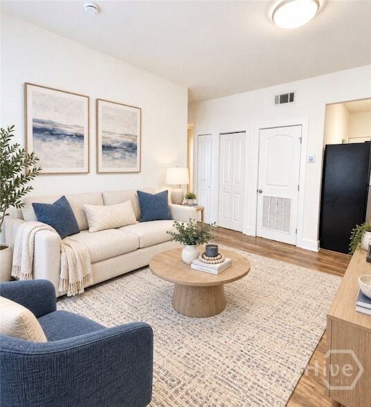 Foto del edificio - 506 E Liberty Ln