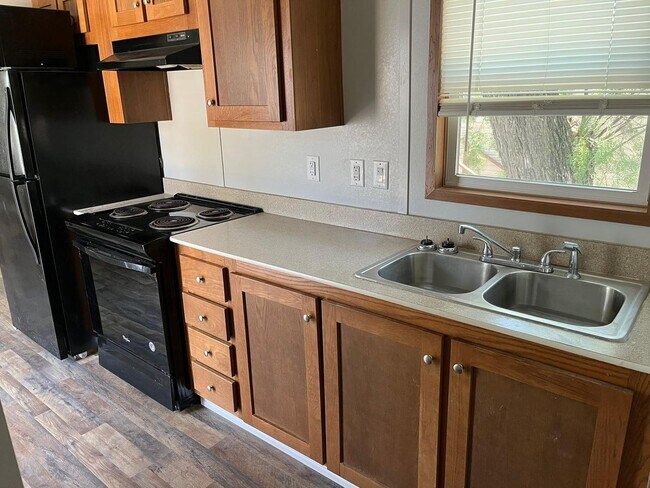 Foto del edificio - 1 bedroom/1bathroom home in the Star Dust Manufactured Home Community.