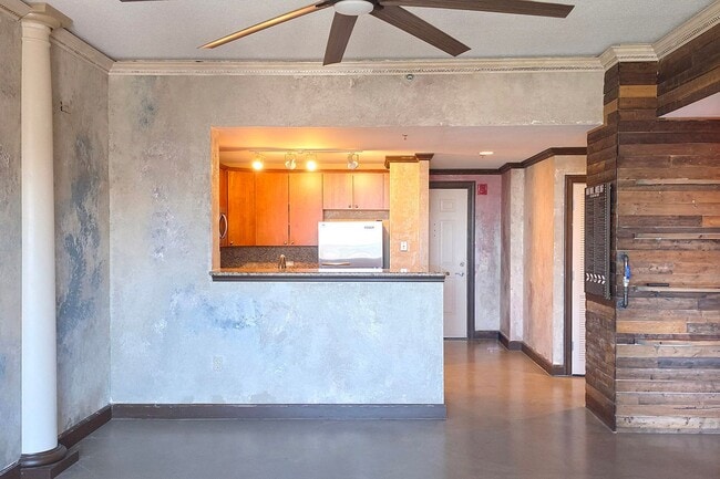 Foto del edificio - 225 River Rd