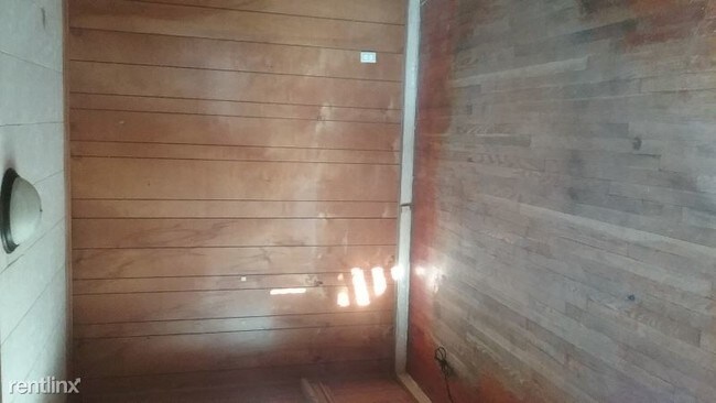 Foto del edificio - 3 br, 1 bath House - 1113 Adams St
