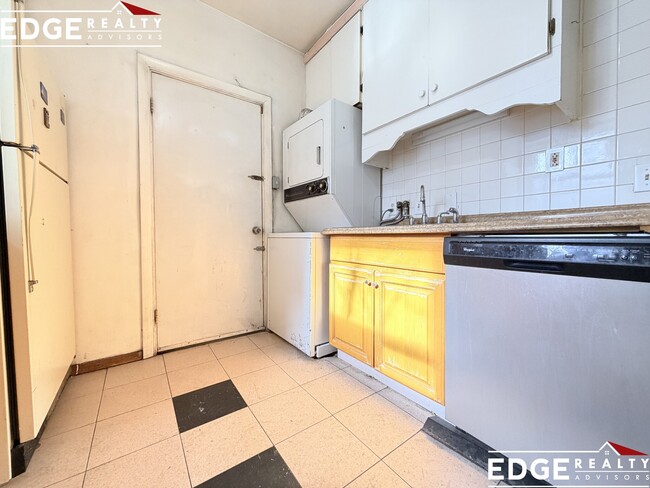 Photo - 46 Park Vale Ave Apartment