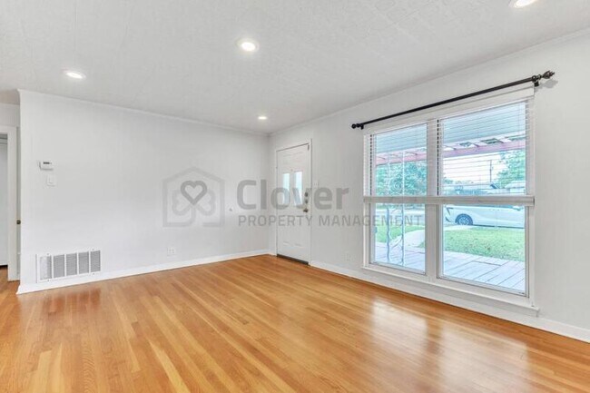 Building Photo - 231 General Krueger Blvd