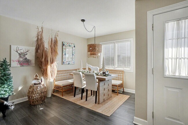 Foto del edificio - 2 BED 2 BATH CONDO NEAR BEACH