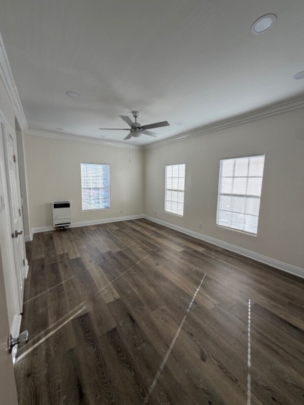 Building Photo - 334 Heliotrope Dr