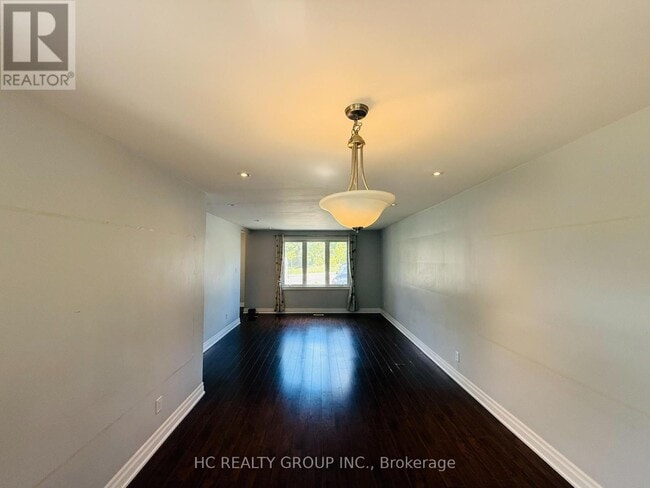 Photo du bâtiment - 673 Glengrove Ave W