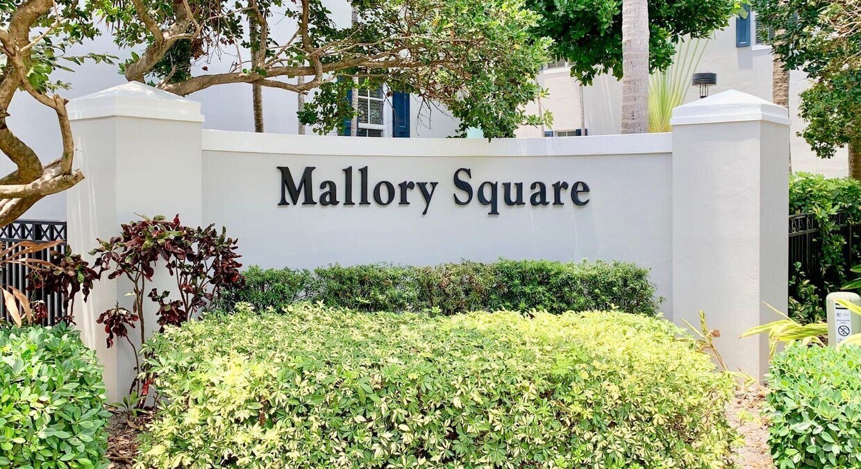 Building Photo - 532 S mallory Cir