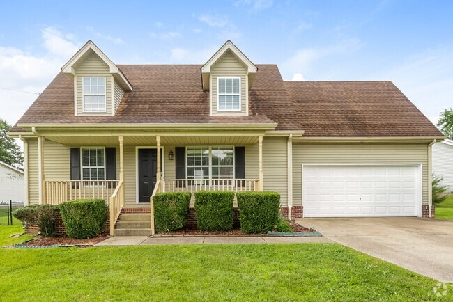 Building Photo - 405 Shamrock Dr