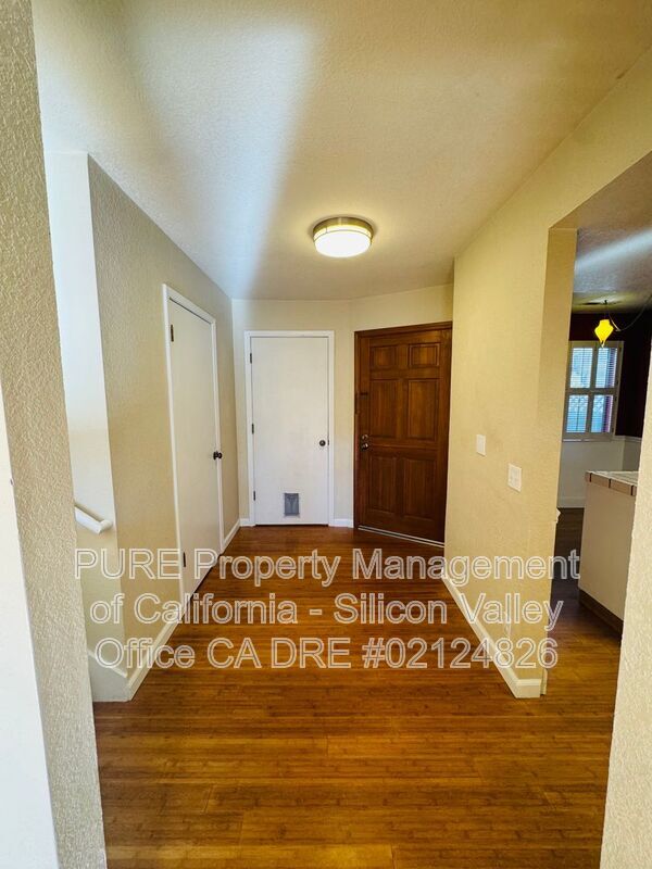 Foto del edificio - 2741 Hampton Ln