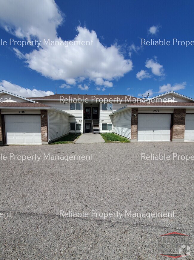 Building Photo - 2122 Meppen Dr