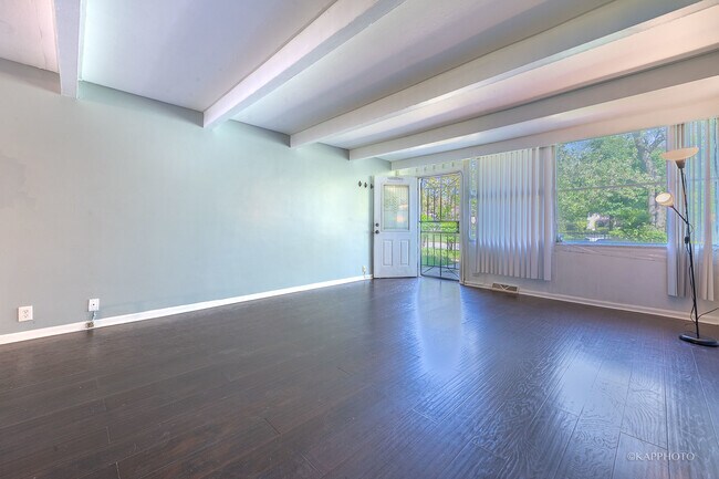 Building Photo - 4800 S Drexel Blvd