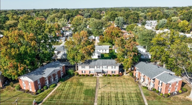 Foto del edificio - Apartment Village Evansville