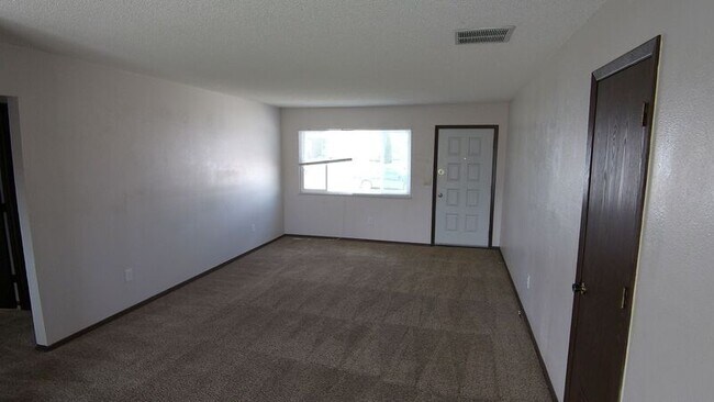 Building Photo - 1406 Fleta Ct