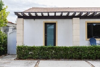 Building Photo - 4538 SW 1st St