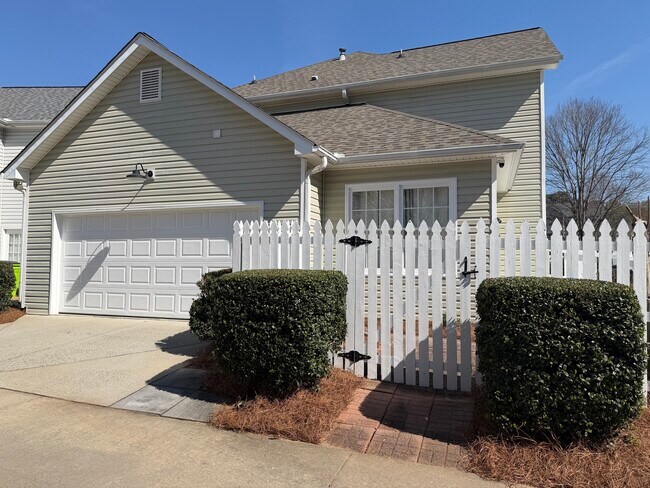 Foto del edificio - 2332 Trellis Ln SE