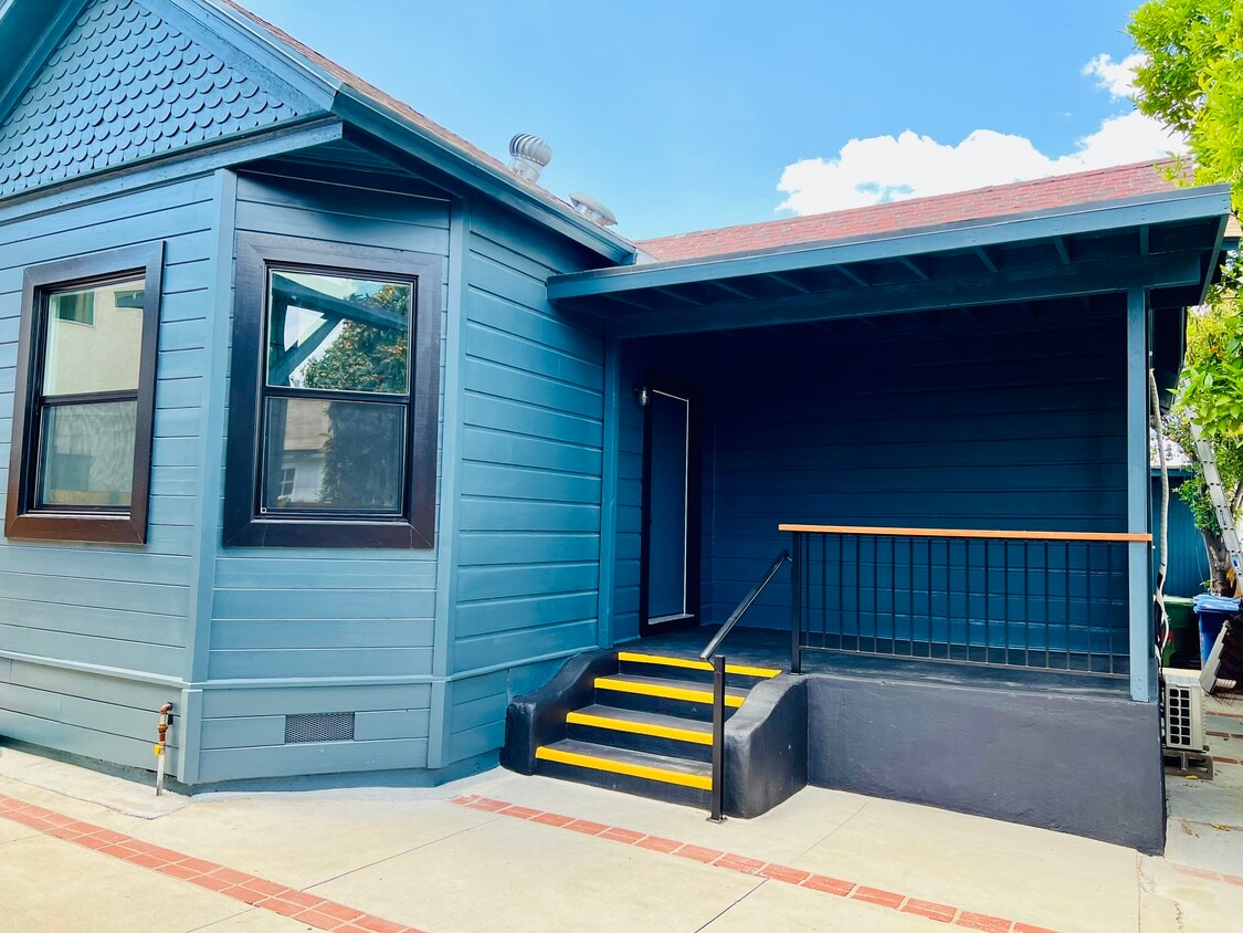 Primary Photo - 519 S Breed St
