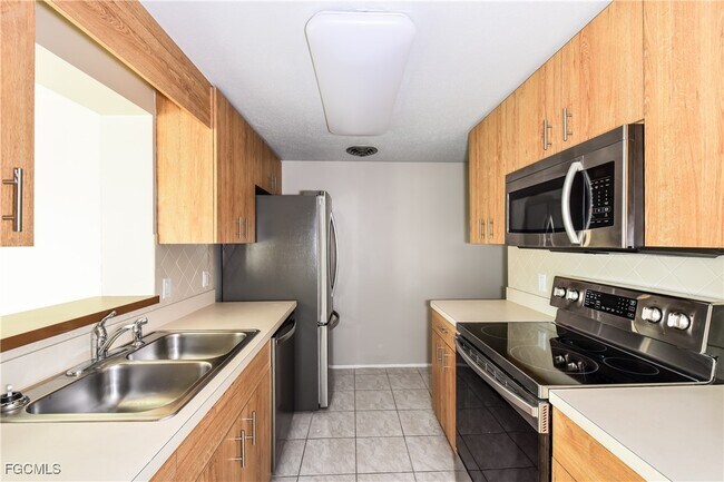 Foto del edificio - 2621 10th St