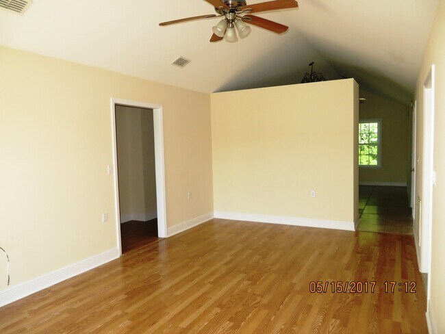 Building Photo - 5294 Montejo Dr