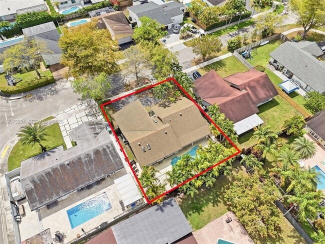 Building Photo - 12715 SW 96th Terrace