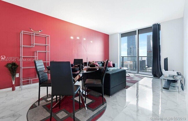 Foto del edificio - 1100 S Miami Ave