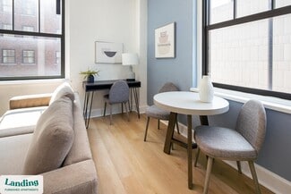 Building Photo - 933 McGee St