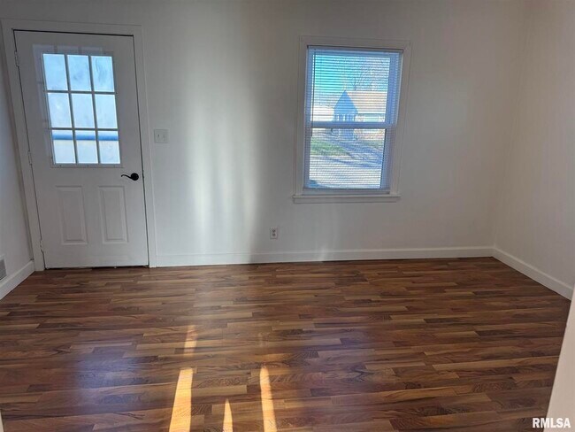Foto del edificio - 3741 Keota Ave