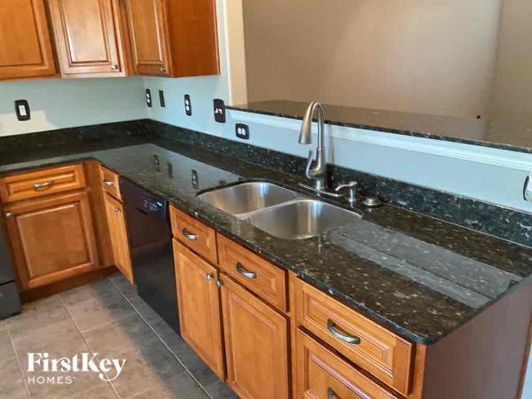Building Photo - 2513 Demotte Dr