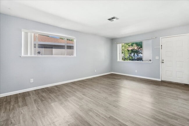 Building Photo - 4718 Hayford Way