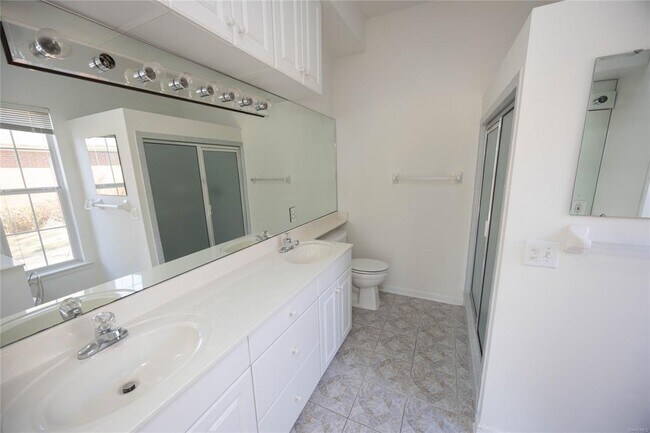 Foto del edificio - 9336 Bristlecone Dr