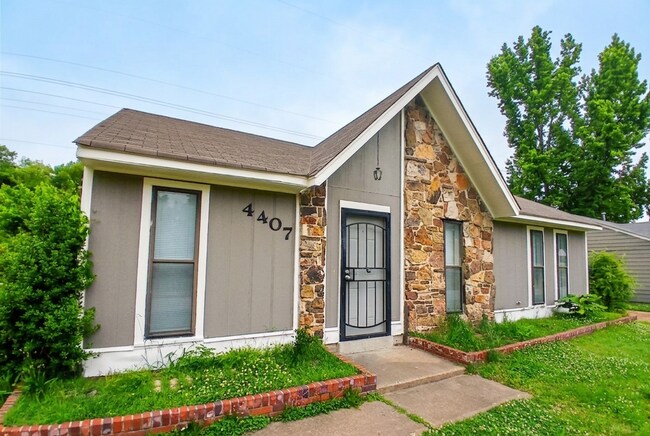 Building Photo - Move-in Ready! Charming 3 Bdrm - 2 Bath | Freshly Painted & Updated