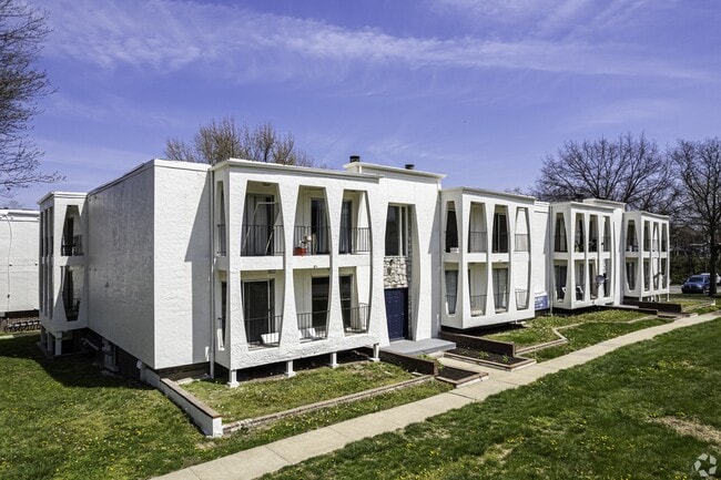 Building Photo - Windsong Apartments