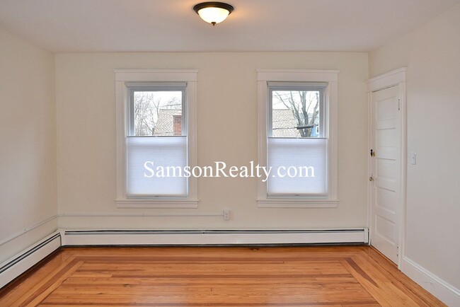 Foto del edificio - 172 Glenwood Ave