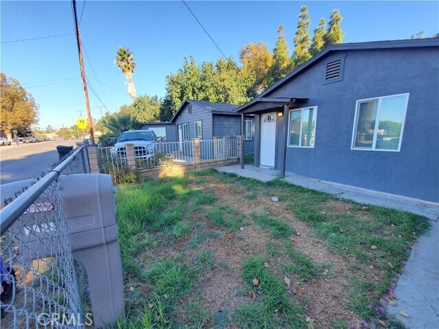 Foto principal - 5565 34th St