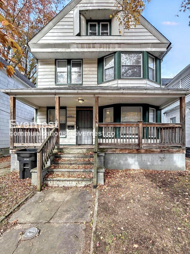 Foto principal - 10911 Hathaway Ave