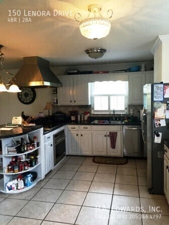 Photo - 150 Lenora Drive- House