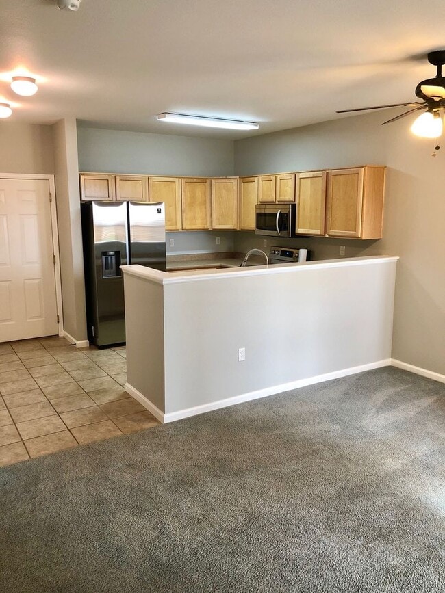 Building Photo - Bright & Inviting 1st Floor Condo for Rent!