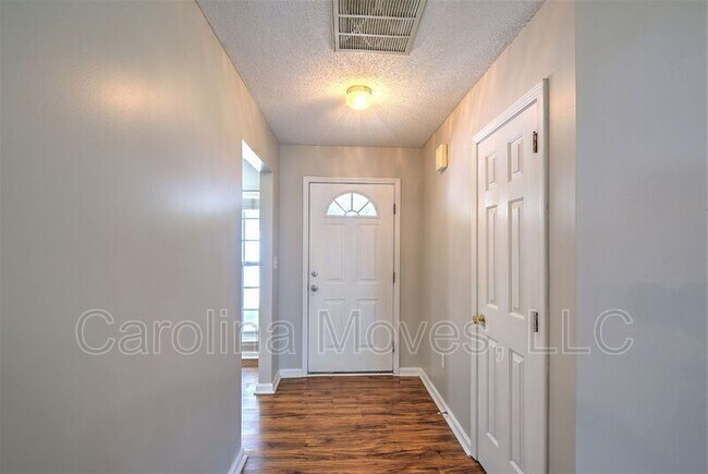 Building Photo - 10 Glen Willow Ct