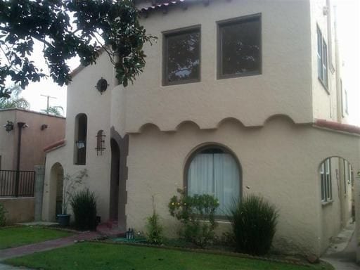 Primary Photo - 74 Park Ave