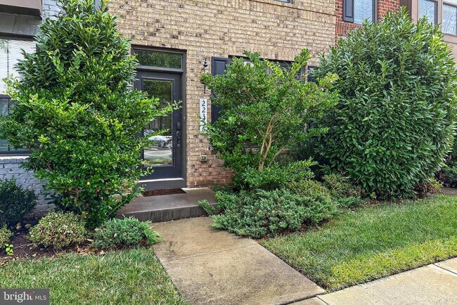 Building Photo - 22356 Philanthropic Dr