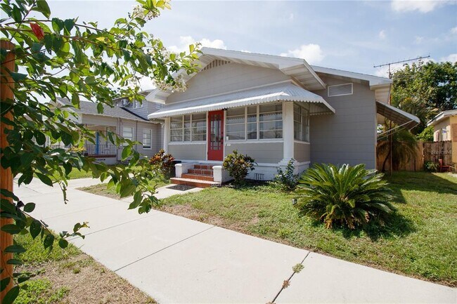 2512 W Cordelia St Tampa FL 33607 - 2512 W Cordelia St Tampa Fl Building Photo 