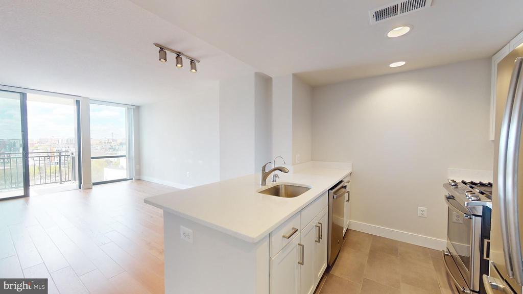 Foto principal - 50 Florida Ave NW
