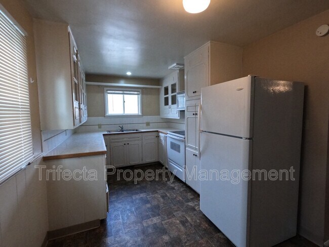 Foto del edificio - 622 Miller Dr