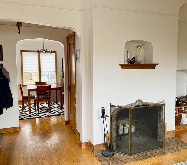 Foto del edificio - 5267 11th Ave NE