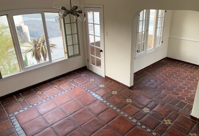 Dining Room & Den/Office - 8514 Saturn St