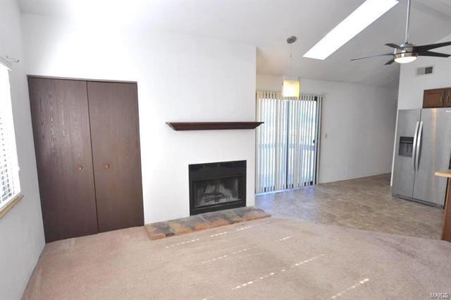 Building Photo - 53 Peachtree Ln