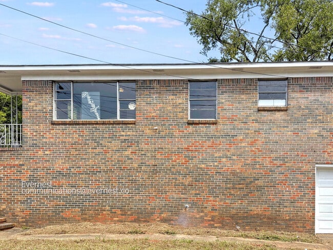 Building Photo - 601 Dublin Ave