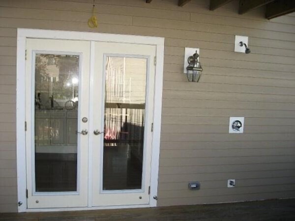 Building Photo - 532 E 8th St