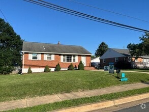 Building Photo - 2311 Centerville Rd